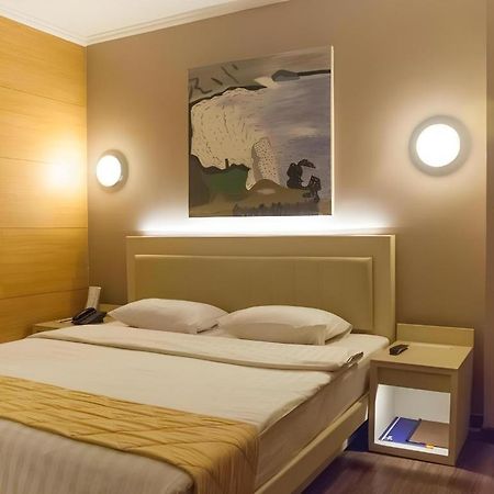 Gajahmada Avara Boutique Hotel Pontianak Eksteriør billede
